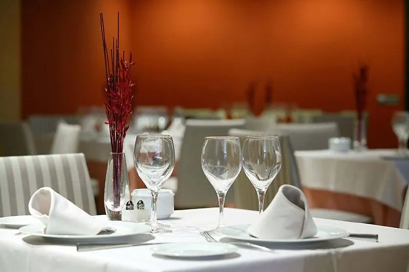 M.A. Hotel Sevilla Congresos 4*, Севилья