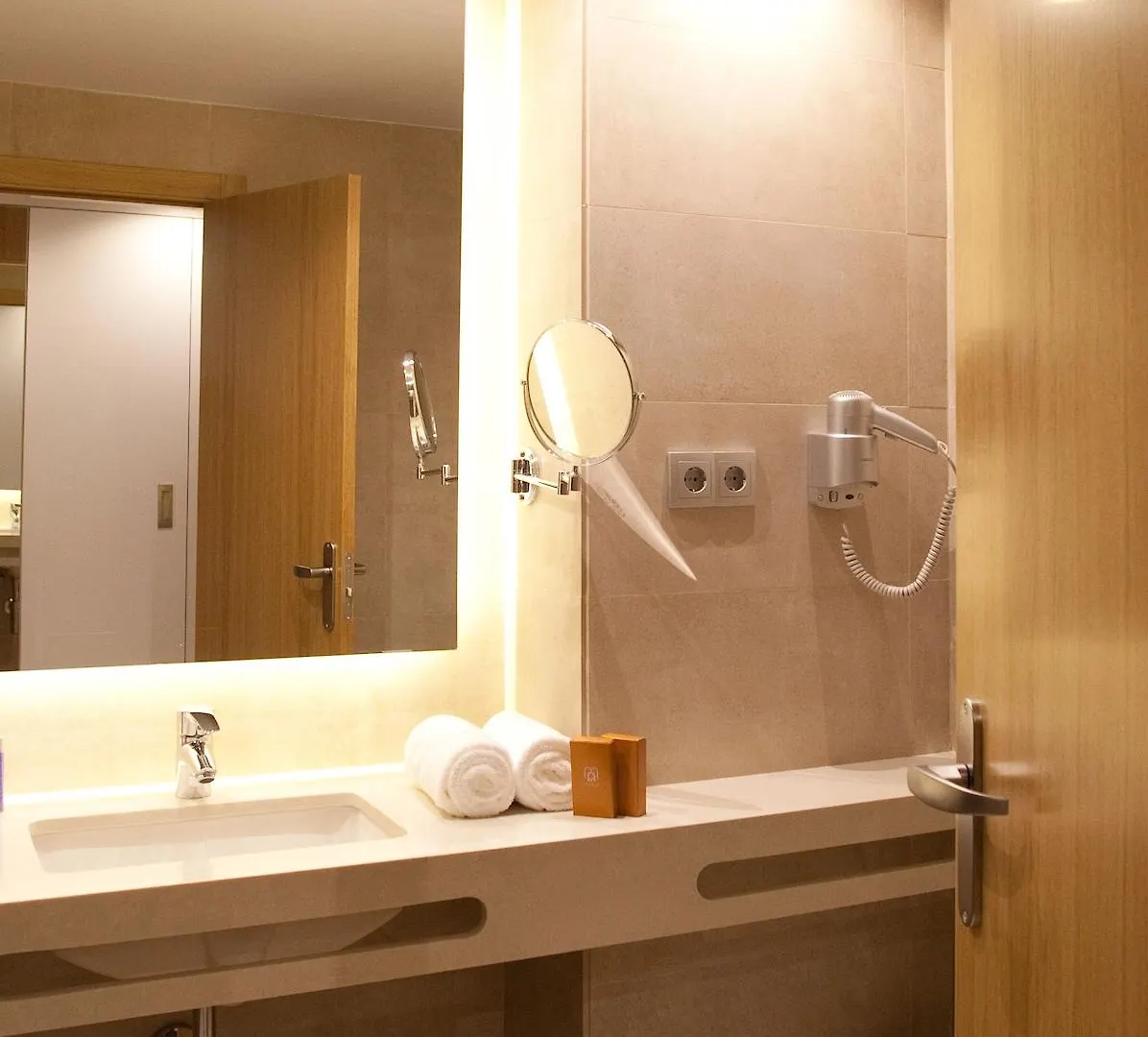 ****  M.A. Hotel Sevilla Congresos Espagne
