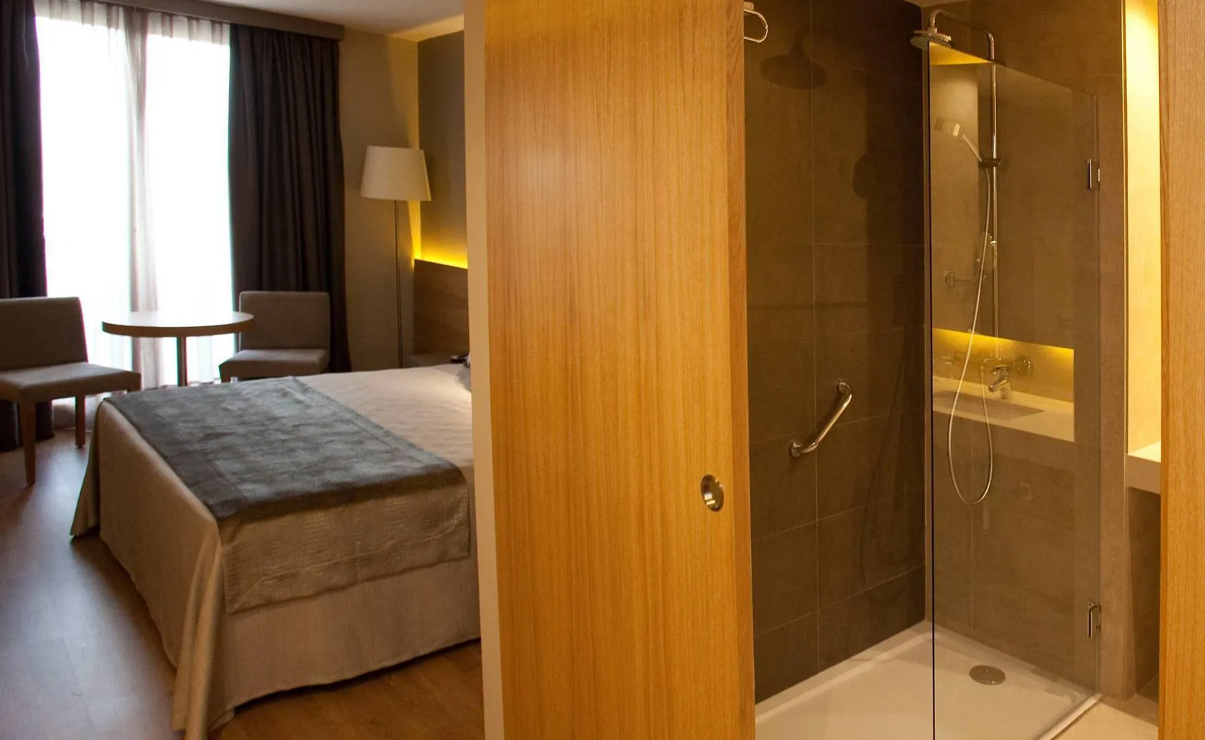 M.A. Hotel Sevilla Congresos